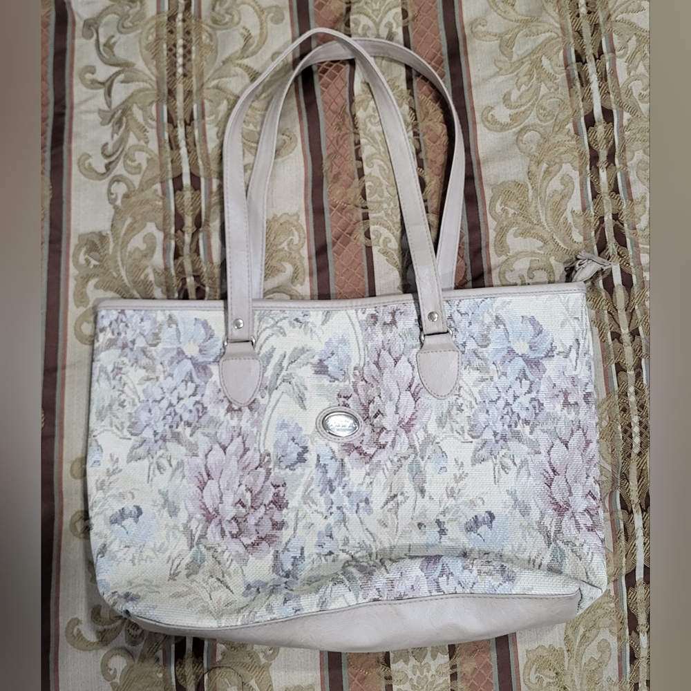 Vintage Mitzi tapestry purse